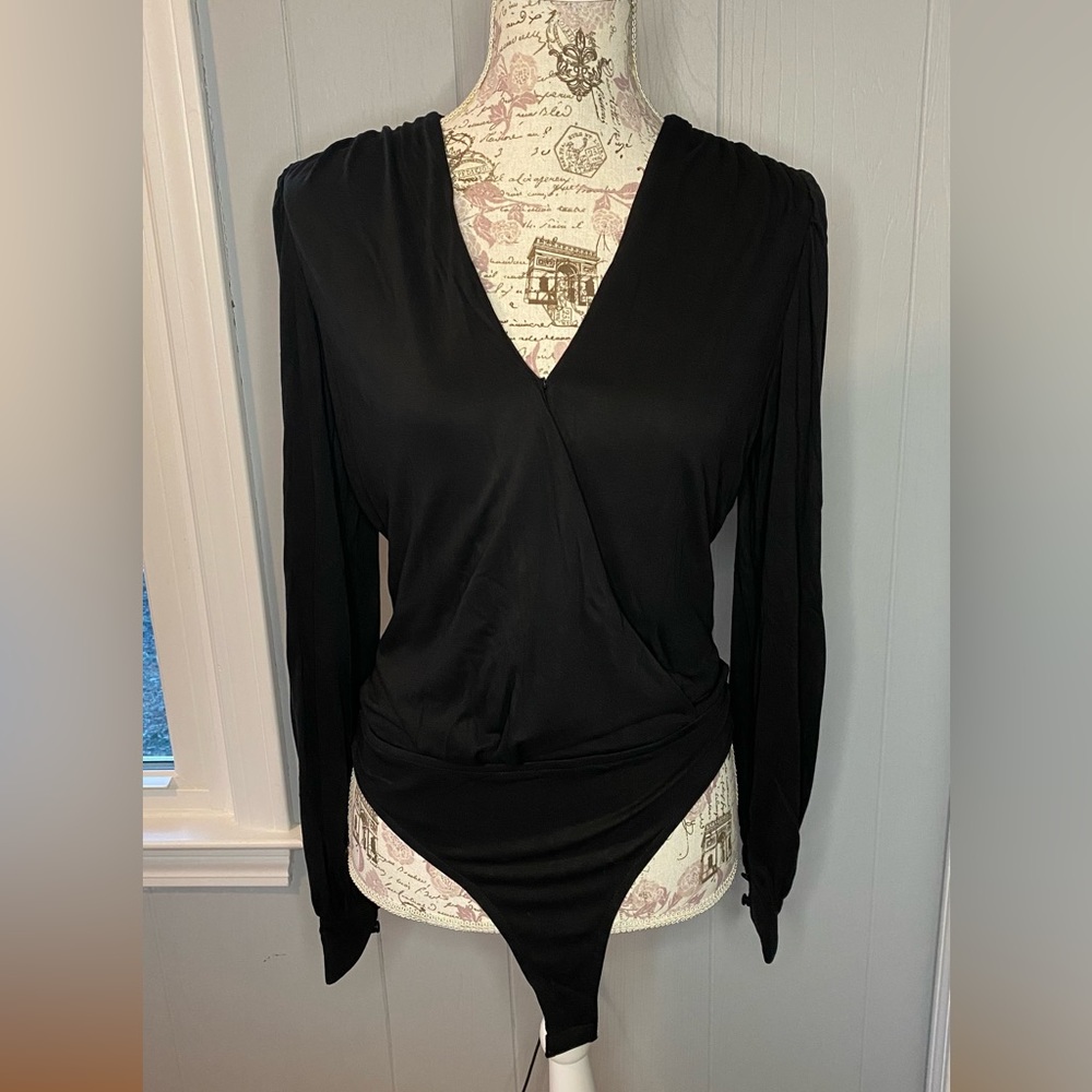 NWT CBRAND Cross Front Long Sleeve Bodysuit - Small
